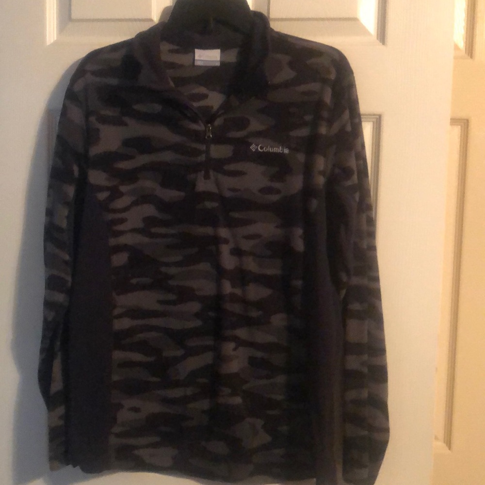 Columbia Black/Grey Camo Fleece Pullover